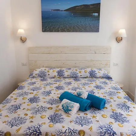 Casa vacanze Dery Holiday Old Town Garden Alghero